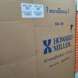 Grandfather Clock Howard Miller 