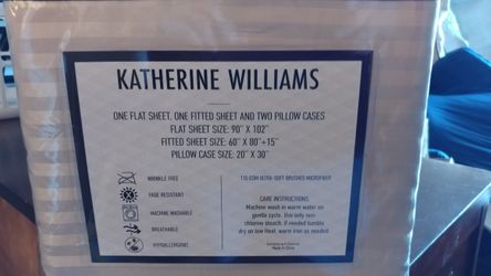 Katherine Williams Queen set