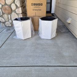 Self-watering planter