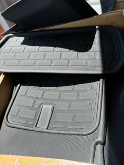 Tesla Model Y Floor Mats