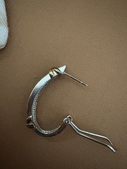 Beautiful Diamond And Silver Earrings