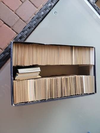500 baseball cards various brands mostly 1(contact info removed) great shape