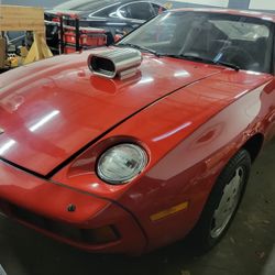 1985 Porsche 928