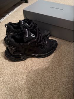 Balenciaga runners black 100% AUTHENTIC