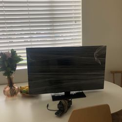 Insignia TV Never Used 