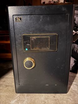 Heavy duty safe