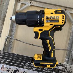 Dewalt Hammer Drill DCD 709