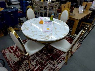 5 pieces dining table