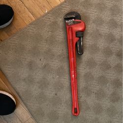 24  Inch Heavy Duty Pipe Wrench