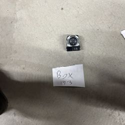 2019-2023 KIA FORTE FRONT DRIVER DOOR POWER MIRROR CONTROL SWITCH 93530-M6200