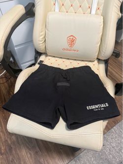 Essentials shorts black size 10