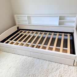 Twin daybed