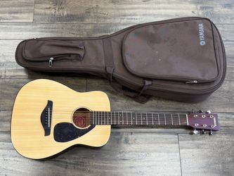 Yamaha FG-Junior JR2 Acoustic Guitar
