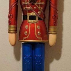 Used To Make A Video Never Outside 330.00 6ft Led Eyes Move Plays Music 