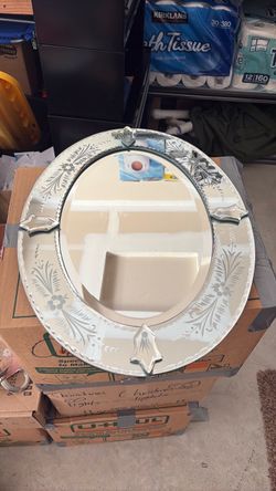 Venetian Style Round Wall Mirror