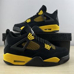 Air Jordan 4 Retro 'Thunder' 2023