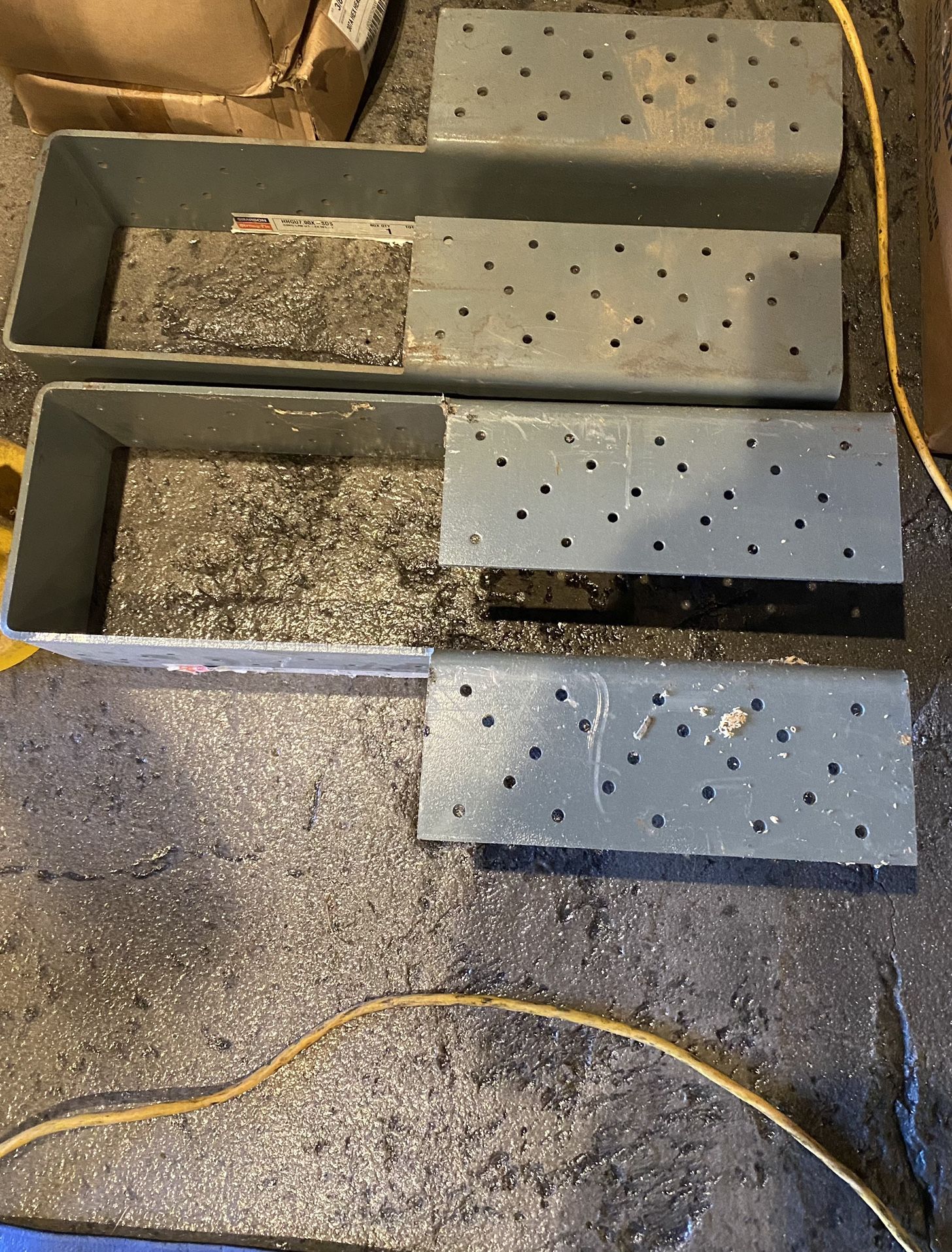 HHGU hangers. high-capacity girder. Strong Tie. Masonry Hanger.