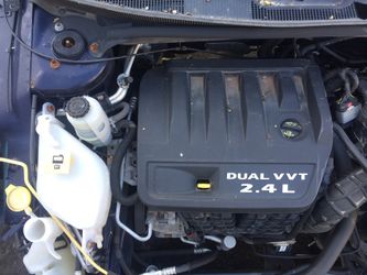 2013 Chrysler 200 2.4 engine and trans with 64,000 miles