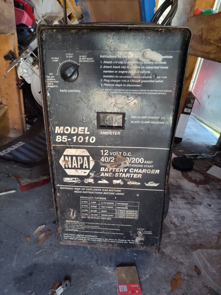 Napa Battery Charger/ Starter