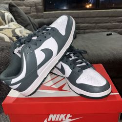 Nike Dunk Lows • Vintage Green • 