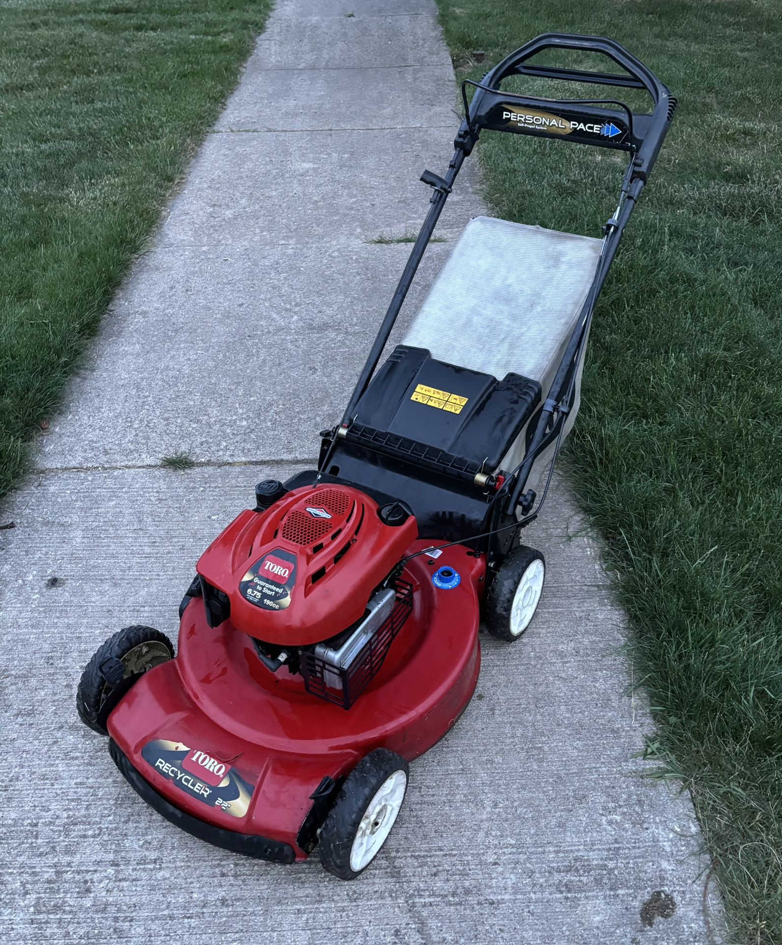 Toro Personal Pace Self Propelled Lawn Mower with Bag - Orginal Owner