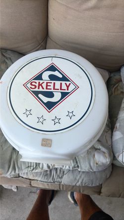 Collectible  skelly globe