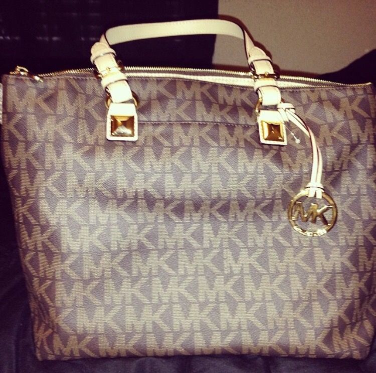 Micheal. Kors purse