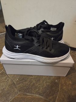 Womens Danskins Sneakers