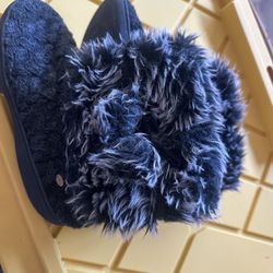 Fuzzy Boots Size 8