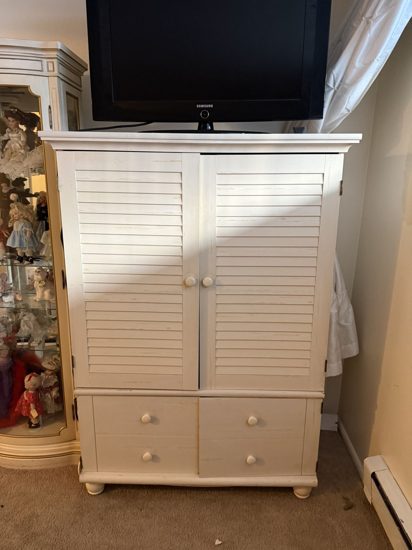 Armoire w Drawers / Shelves 