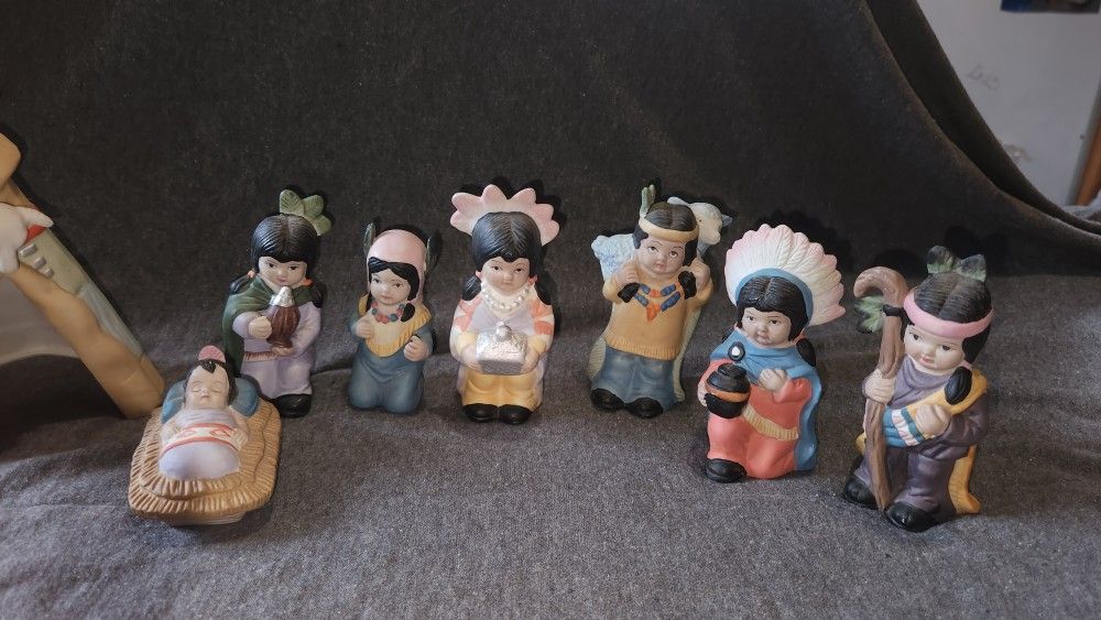 vintage Artmark Native American Indian Porcelain Nativity Set from 1995.