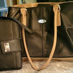 Aurielle Purse And Matching Wallet for Sale in Boulder City NV