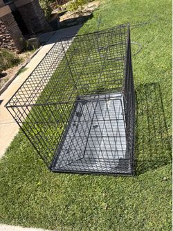 Dog Carrier Crate 42” Big Size ( Hesperia Ca )