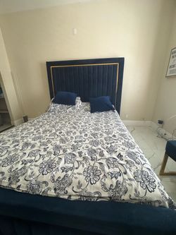 Queen bed