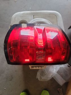 2016 chevy Silverado tail light