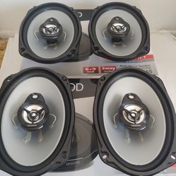 KENWOOD 2 PAIRS 6×9 3 WAY 400 WATTS CAR SPEAKER ( BRAND NEW PRICE IS LOWEST INSTALL NOT AVAILABLE  )