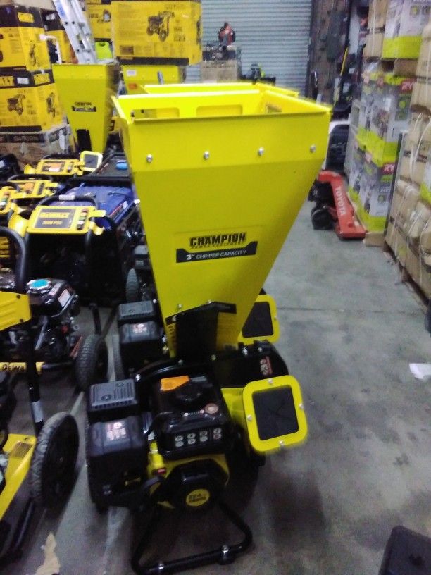 Champion Power Equipment
3 in. Dia 224 cc 2-in-1 Upright Gas Powered Wood Chipper Shredder