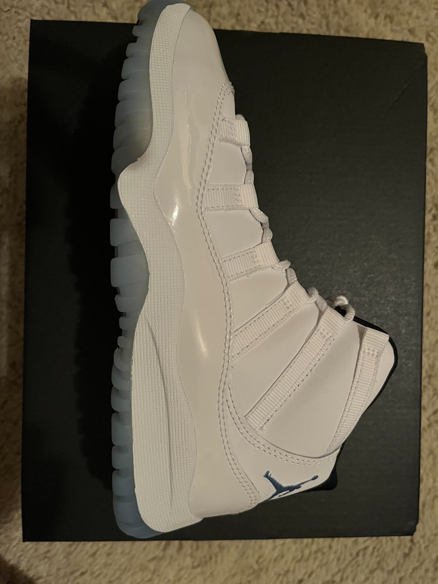 Jordan Retro 11 White
