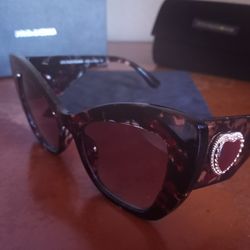 D&G DESIGNER SUNGLASSES 