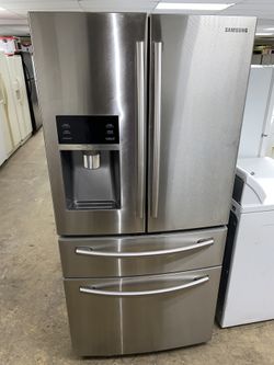 Samsung foor door 33 inch wide good condition we delivery