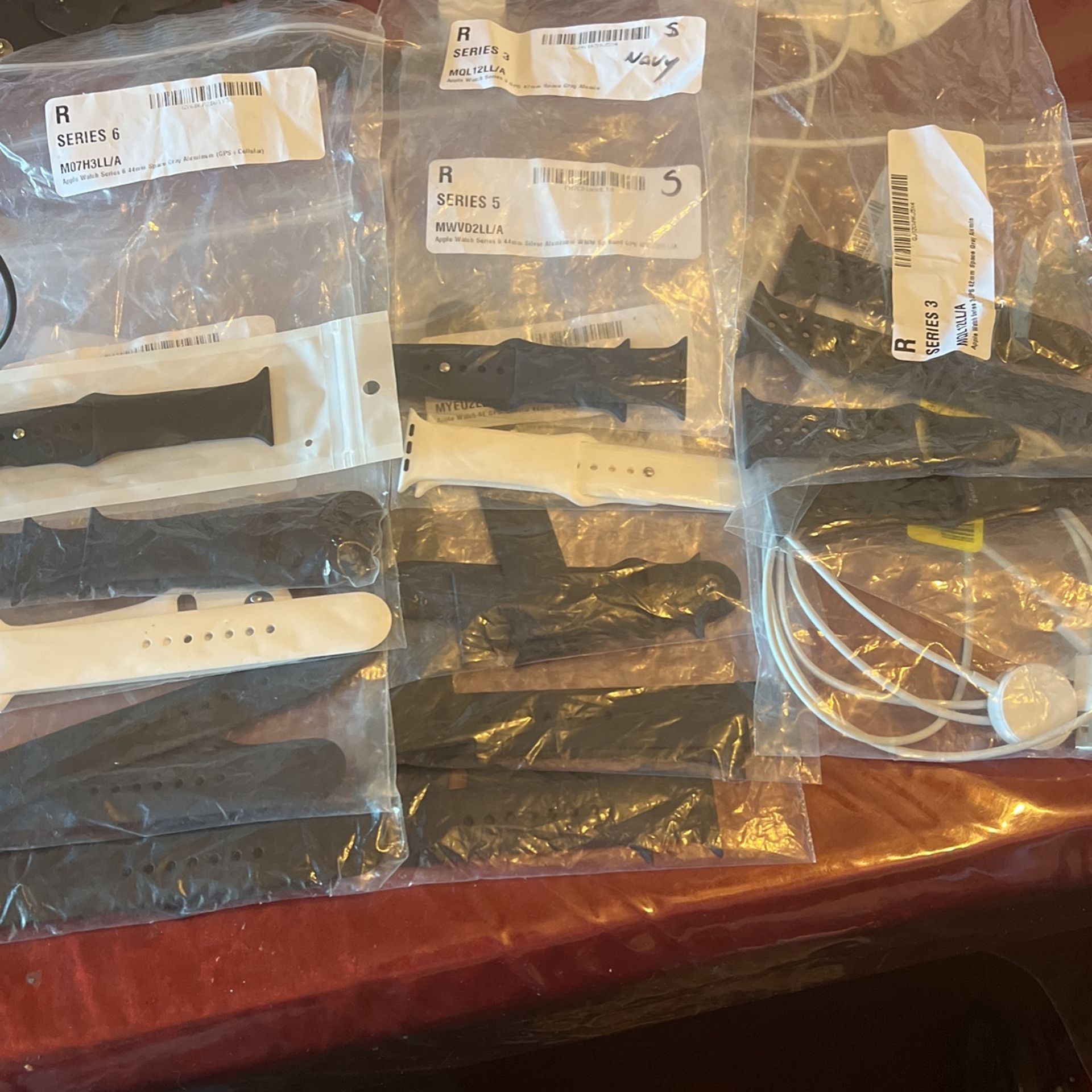 Apple Watch Charger / Apple Watch Bands / Nike Apple Watch Bands 