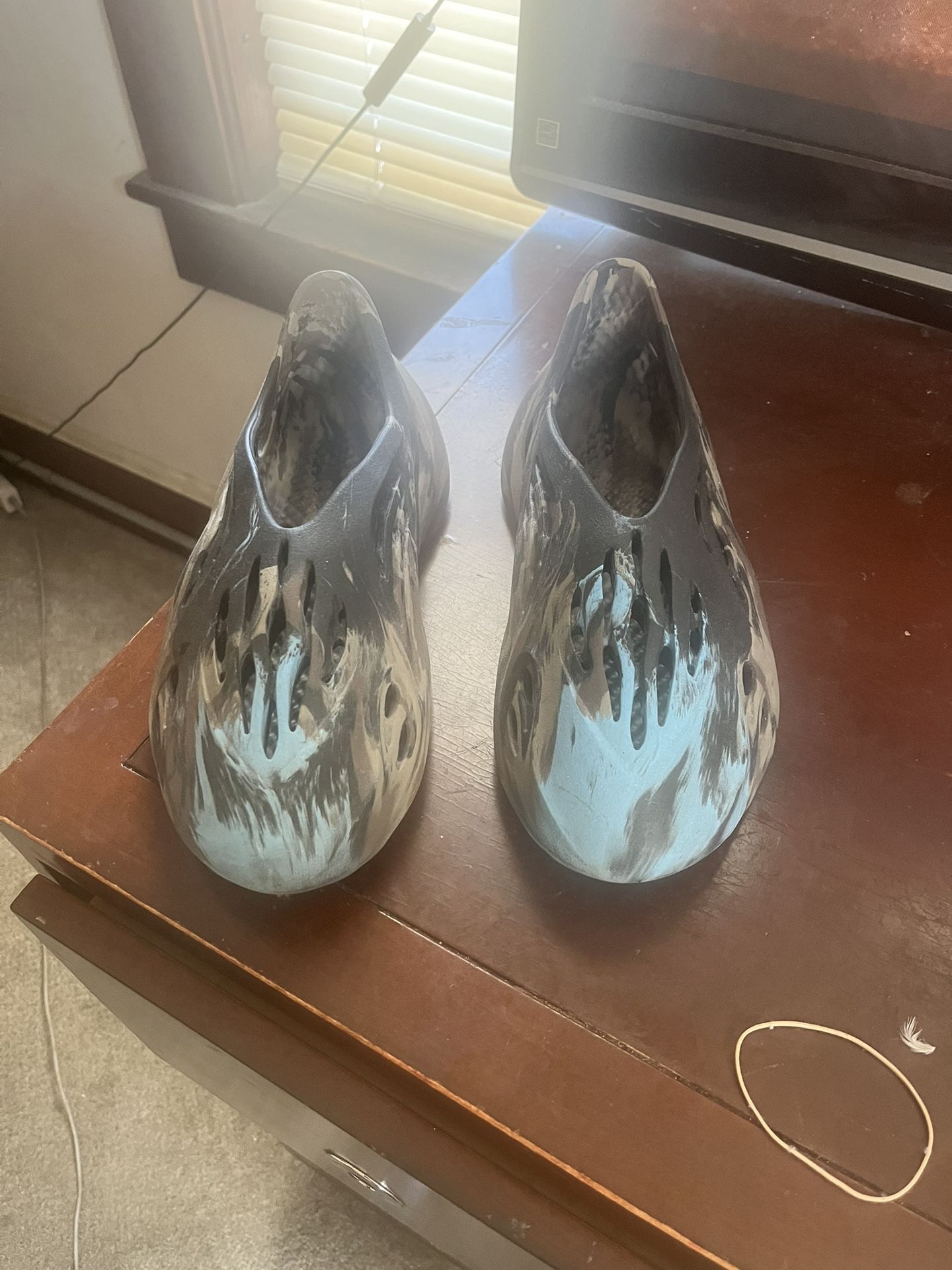Yeezys Foam Runners