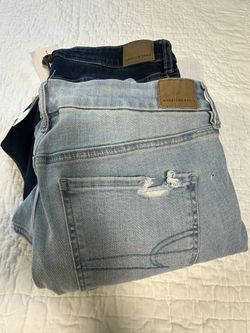 2 NWT AMERICAN EAGLE