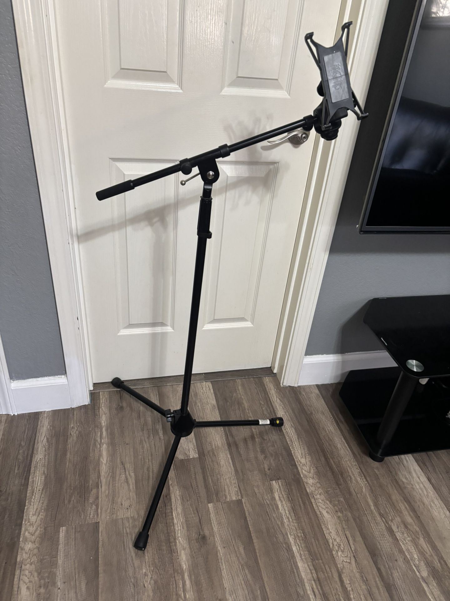 Proline MS320TB Tripod Boom Microphone Stand With Phone Holder