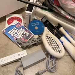 Nintendo Wii Console W/games & Accesories 