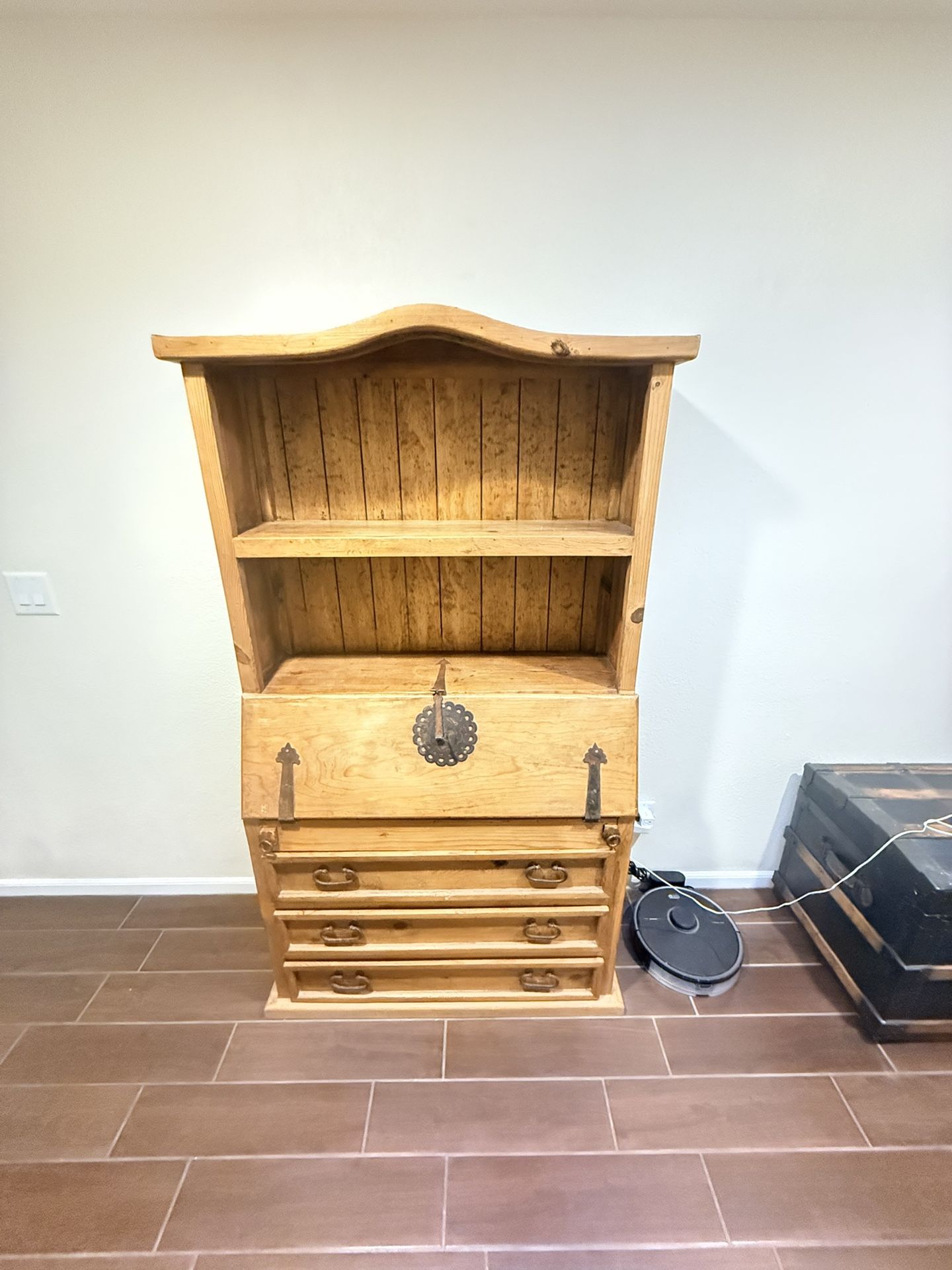 Rustic Solid Wood Cabinet (Scottsdale, AZ – Via de Ventura & Hayden)