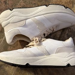 Tennis Shoes 