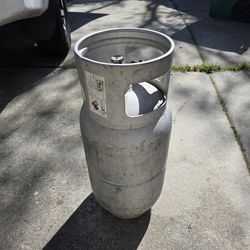 Manchester 33.5 lb Aluminum Propane Forklift Tank - Lightweight