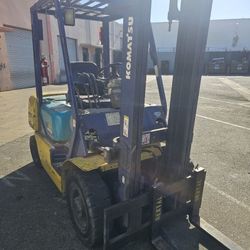 Komatsu Forklift 5000 Capacity 