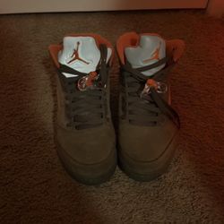 Jordan 5s Retro. 8.5 